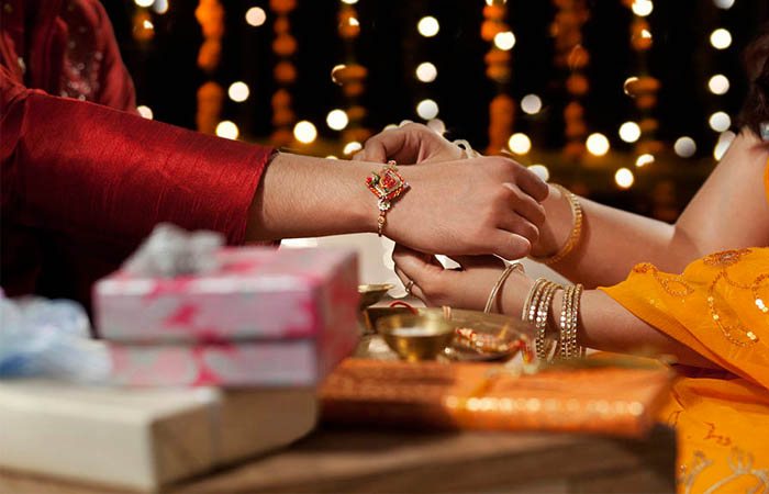 Proven Rakhi Gift Ideas to Show your Endearment for Brothers
